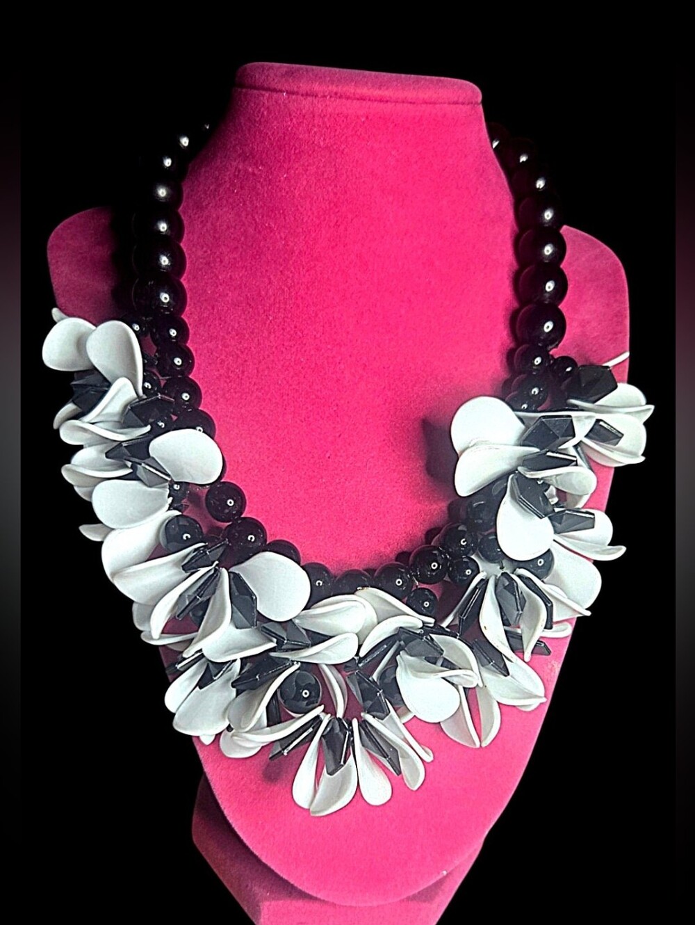 Black and White 3D Petal Cluster Statement Necklace